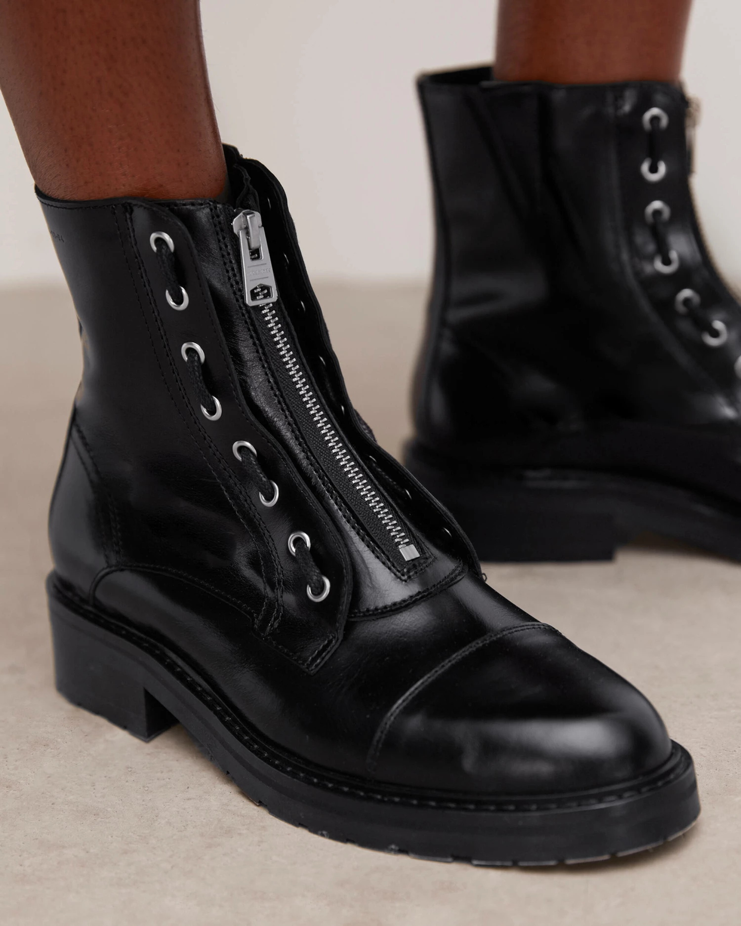 Buy ๐ Alaria Leather ๐ฅพ Boots Black ๐ 2 Buy ๐ Alaria Leather ๐ฅพ Boots Black ๐ - Image 2